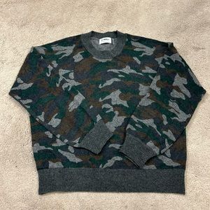 Cashmere sweater in camouflage
